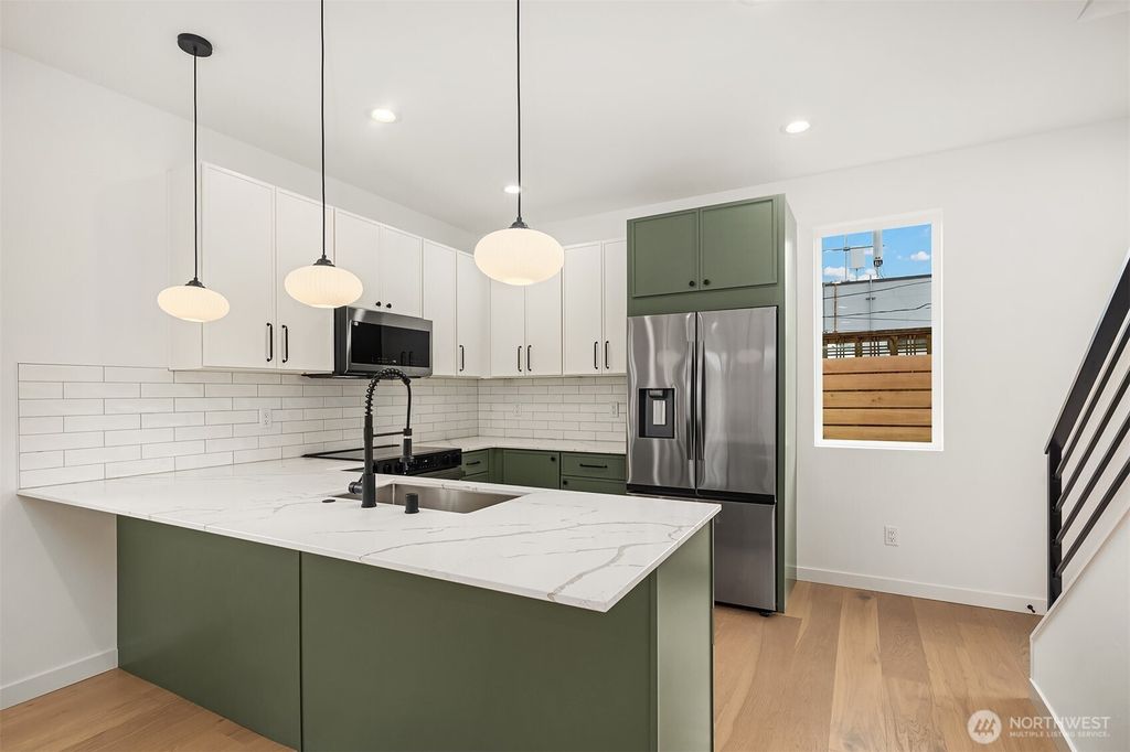 listing image 9360431106587297355