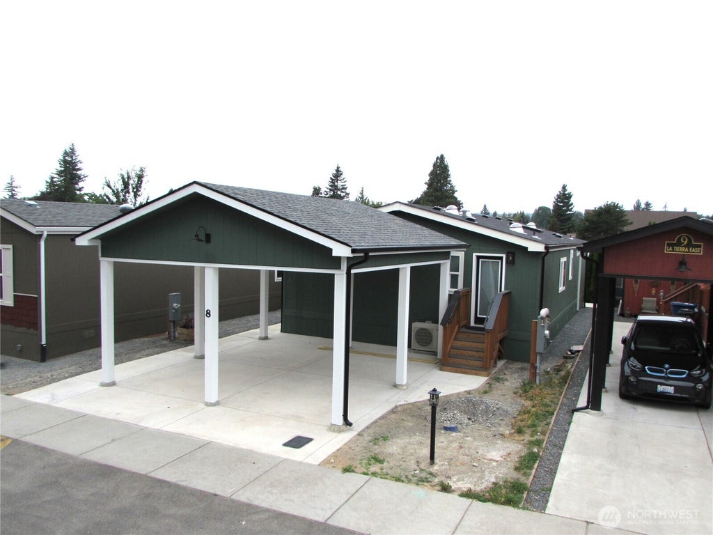 Photo of 4424 84TH Street NE #8, Marysville, WA 98270 (MLS # 2567239)