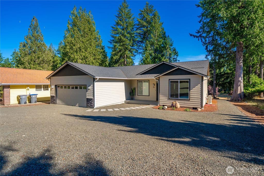 Photo of 71 E Connemara Way, Shelton, WA 98584 (MLS # 2574651)