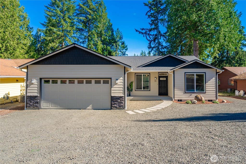Photo of 71 E Connemara Way, Shelton, WA 98584 (MLS # 2574651)