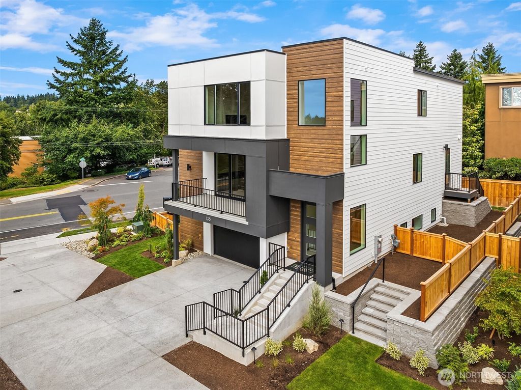 Photo of 138 8th Court, Kirkland, WA 98033 (MLS # 2439692)