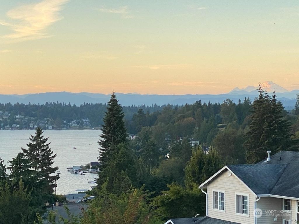 Photo of 11329 15th Place SE, Lake Stevens, WA 98258 (MLS # 2156276)
