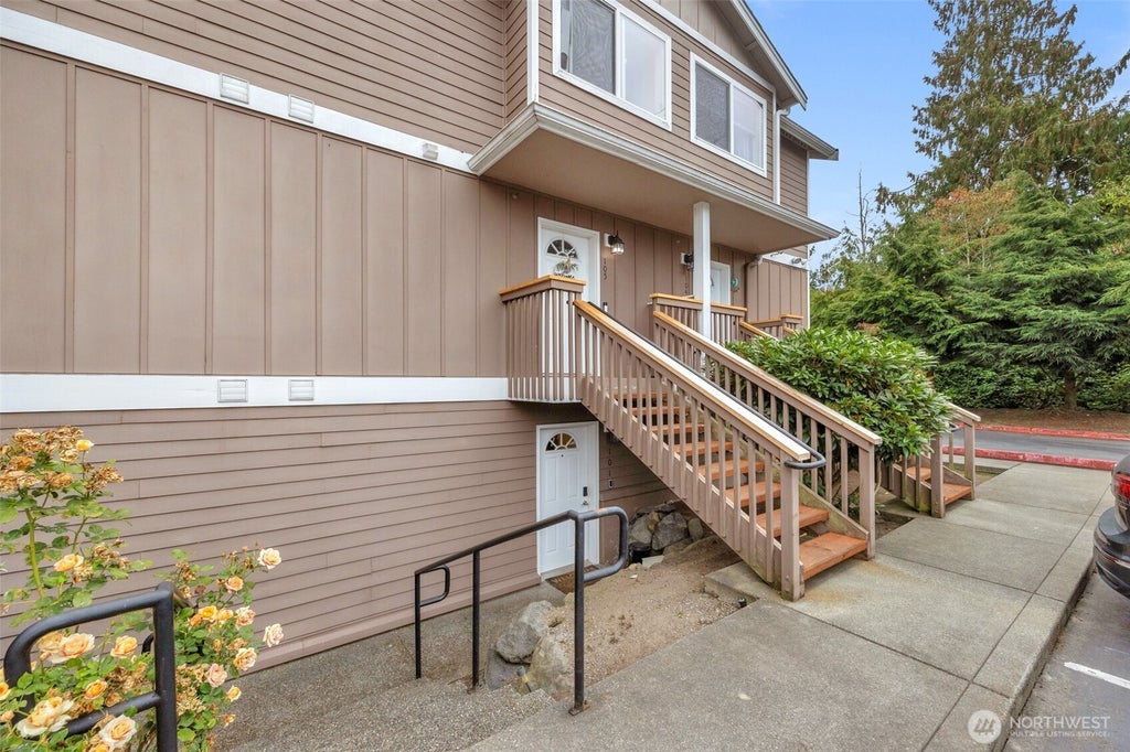 Photo of 7220 Rainier Drive #101, Everett, WA 98203 (MLS # 2588443)