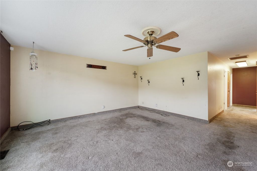 listing image 9363457964350256852