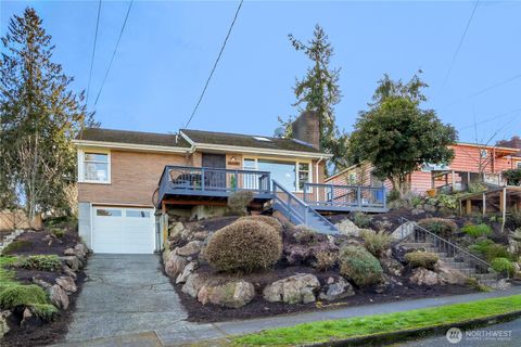 Photo of 4209 S Lucile Street, Seattle, WA 98118 (MLS # 2468573)