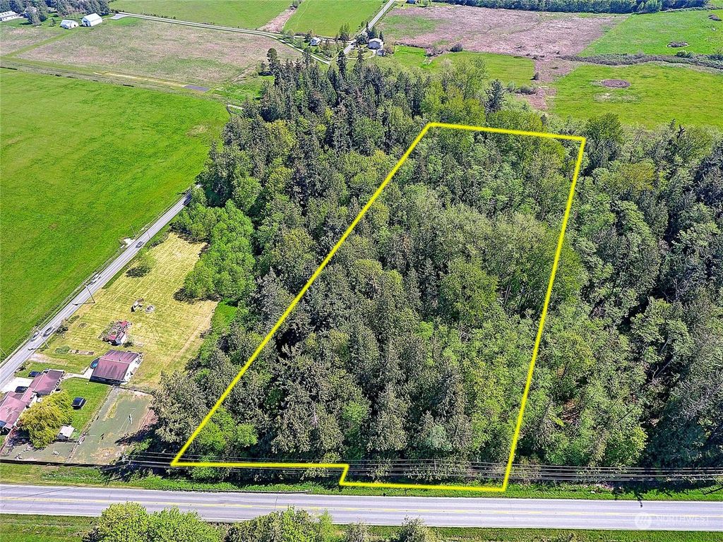 Photo of 29801 Pioneer Hwy Hwy, Stanwood, WA 98292 (MLS # 2226691)
