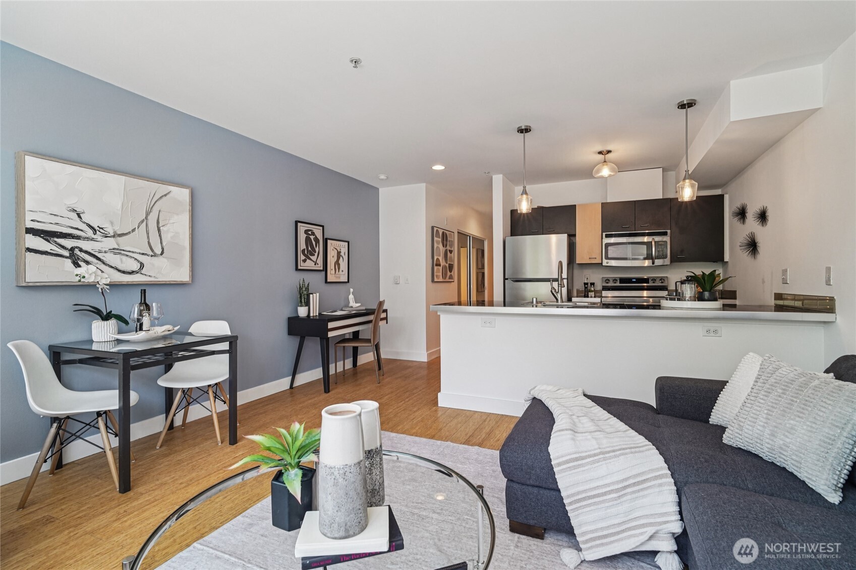 2504 Western Avenue 326