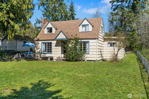 Photo of 102 W Poplar Street, Shelton, WA 98584 (MLS # 2497002)