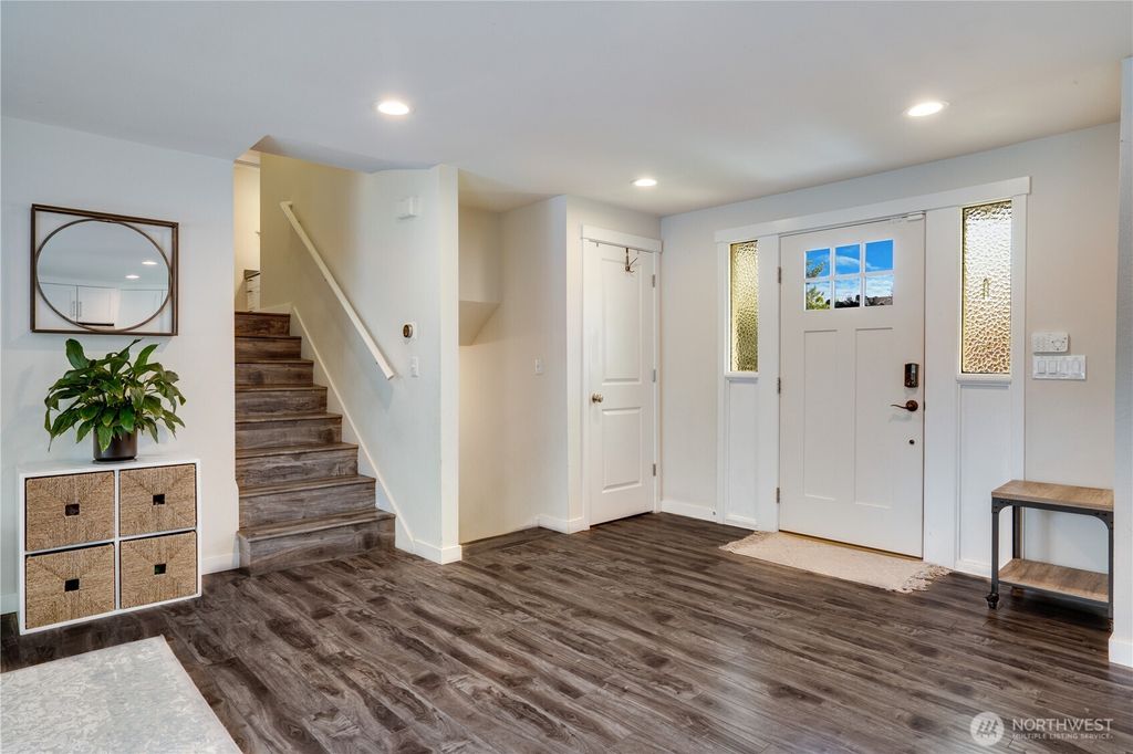 Photo of 17838 161st Ave SE Ave, Renton, WA 98058 (MLS # 2389580)