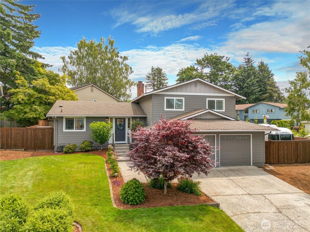 Photo of 17838 161st Ave SE Ave, Renton, WA 98058 (MLS # 2389580)