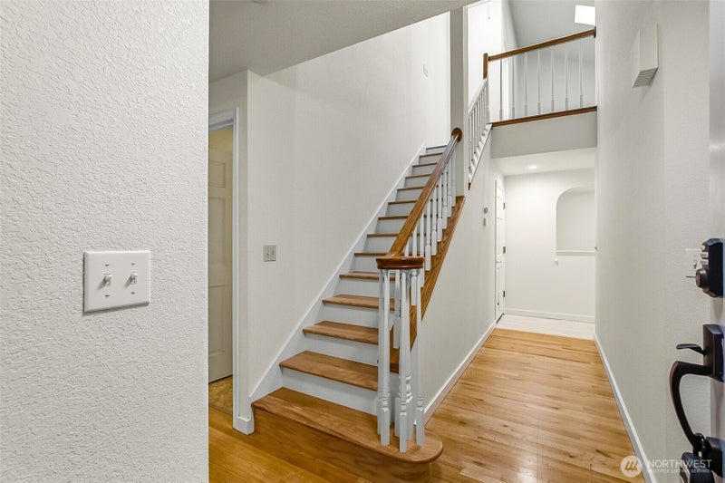 1805 Village Green Drive 16