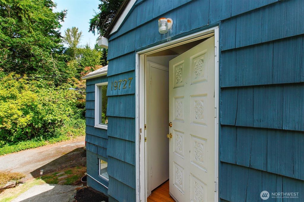 Photo of 19727 Locust Way, Lynnwood, WA 98036 (MLS # 2437923)
