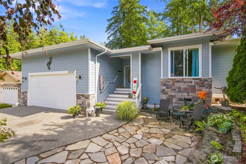 Photo of 4727 S Golf Course Drive, Blaine, WA 98230 (MLS # 2578344)