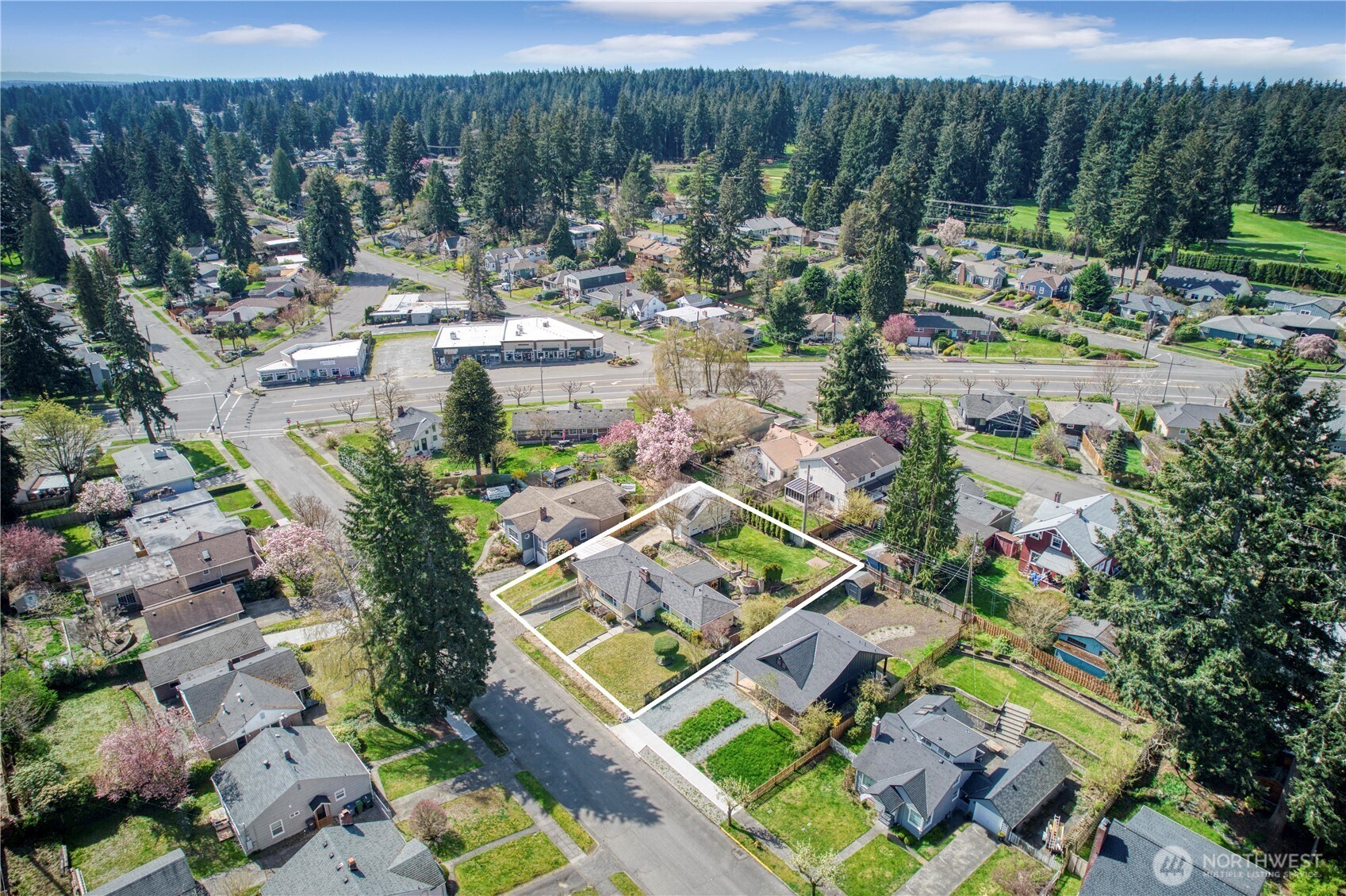 Fircrest, Washington 98466, United States, 3 Bedrooms Bedrooms, ,3 BathroomsBathrooms,Residential,Pending,104423