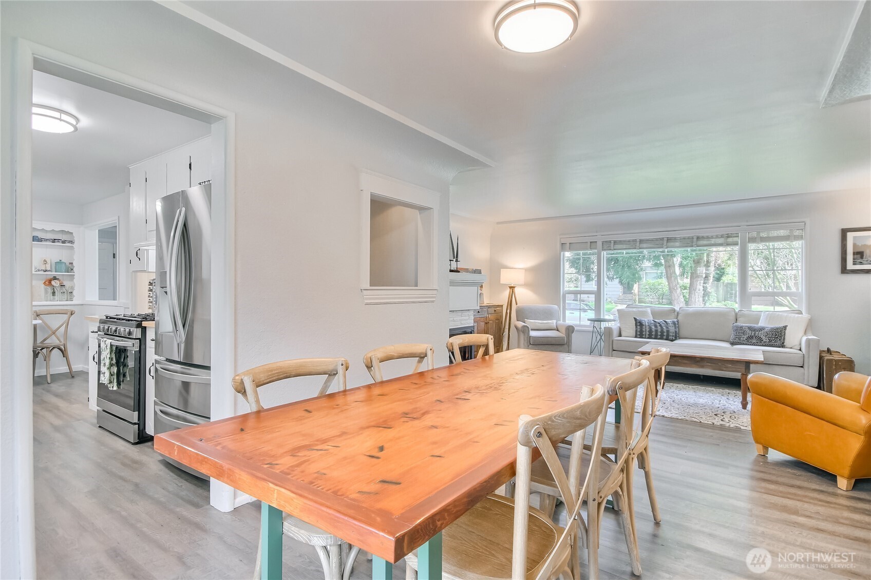 Fircrest, Washington 98466, United States, 3 Bedrooms Bedrooms, ,3 BathroomsBathrooms,Residential,Pending,104423