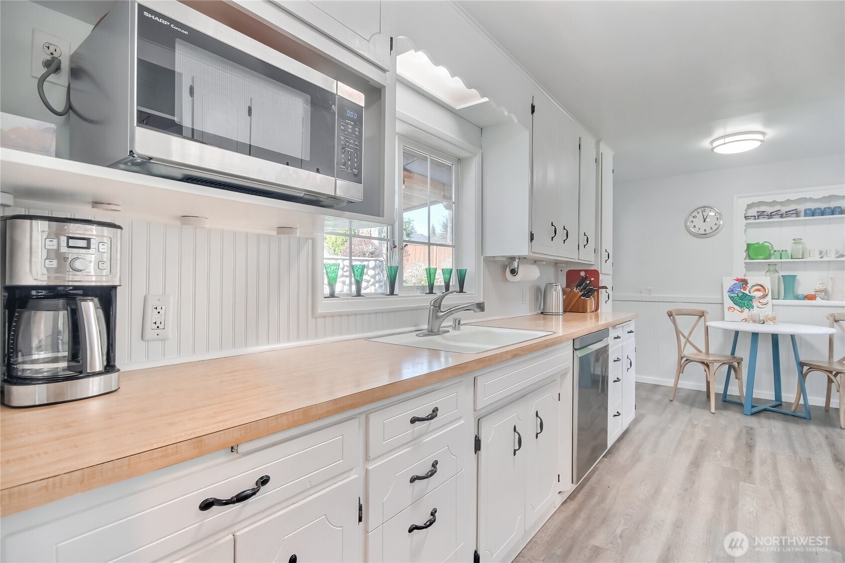 Fircrest, Washington 98466, United States, 3 Bedrooms Bedrooms, ,3 BathroomsBathrooms,Residential,Pending,104423