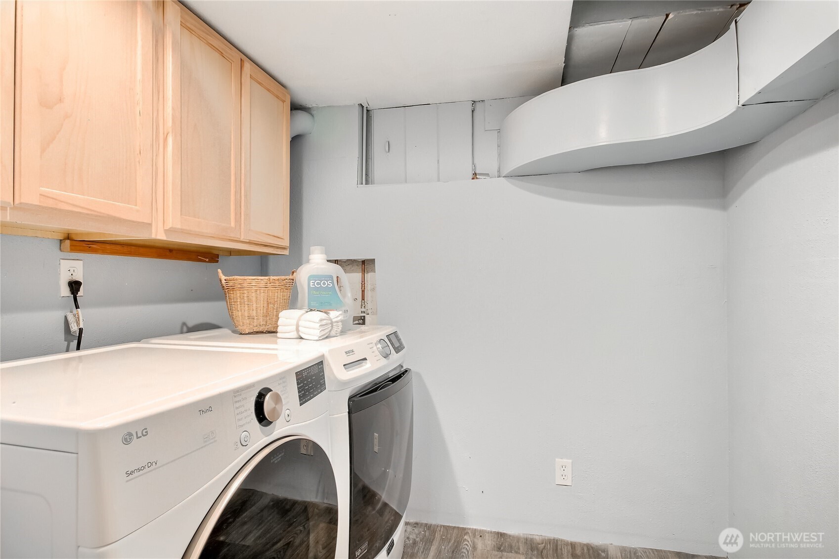 Fircrest, Washington 98466, United States, 3 Bedrooms Bedrooms, ,3 BathroomsBathrooms,Residential,Pending,104423