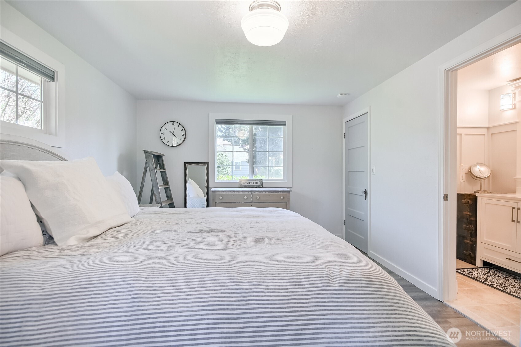 Fircrest, Washington 98466, United States, 3 Bedrooms Bedrooms, ,3 BathroomsBathrooms,Residential,Pending,104423