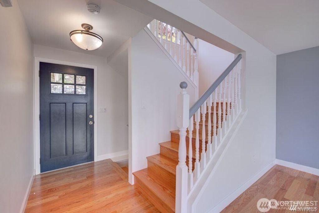 Photo of 9837 Rainier Avenue S, Seattle, WA 98118 (MLS # 2497947)