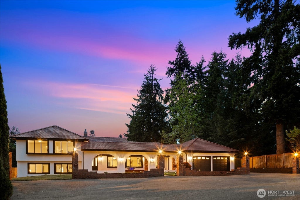 Photo of 315 241st Street SW, Bothell, WA 98021 (MLS # 2574785)