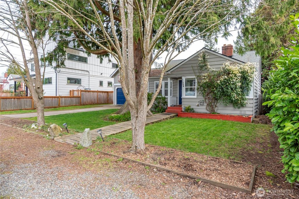 Photo of 11008 Dayton Avenue N, Seattle, WA 98133 (MLS # 2400395)