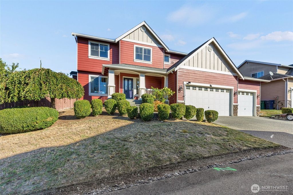 Photo of 3313 71st Avenue NE, Marysville, WA 98270 (MLS # 2423539)