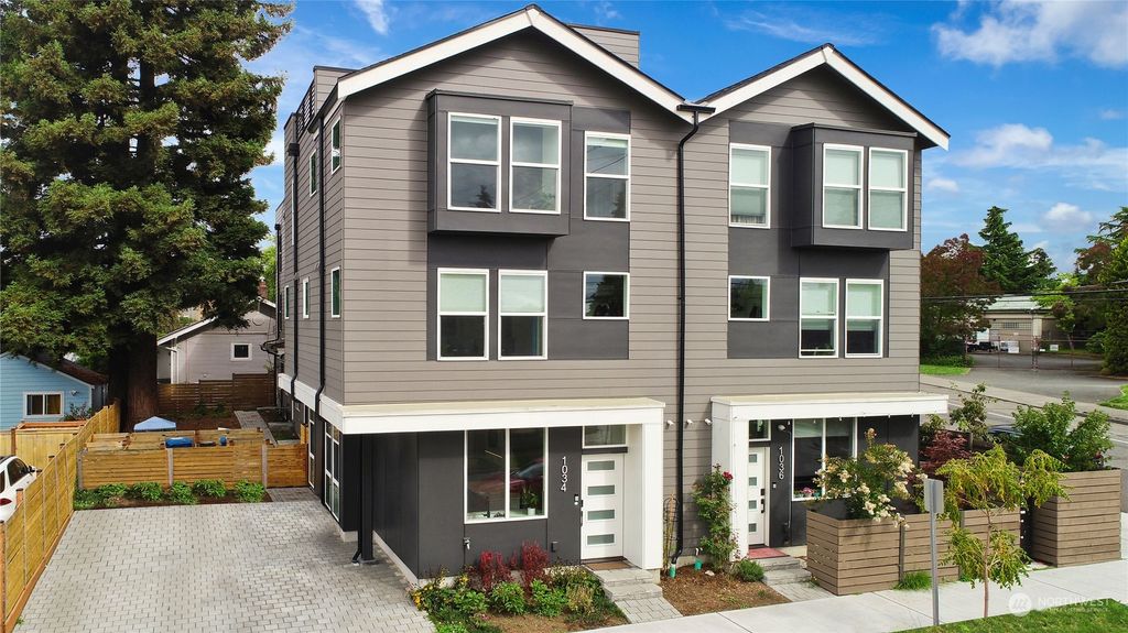 Photo of 1034 NE 72nd Street, Seattle, WA 98115 (MLS # 2291896)