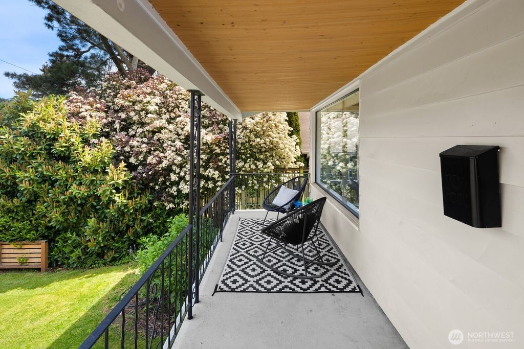 Photo of 457 N 65th Street, Seattle, WA 98103 (MLS # 2518632)