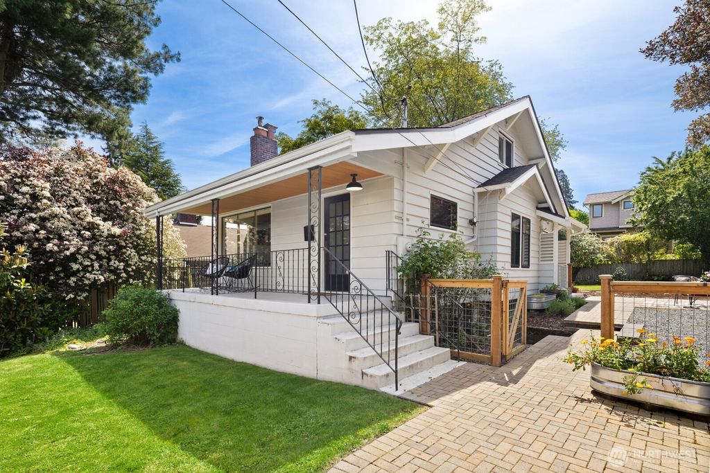 Photo of 457 N 65th Street, Seattle, WA 98103 (MLS # 2518632)
