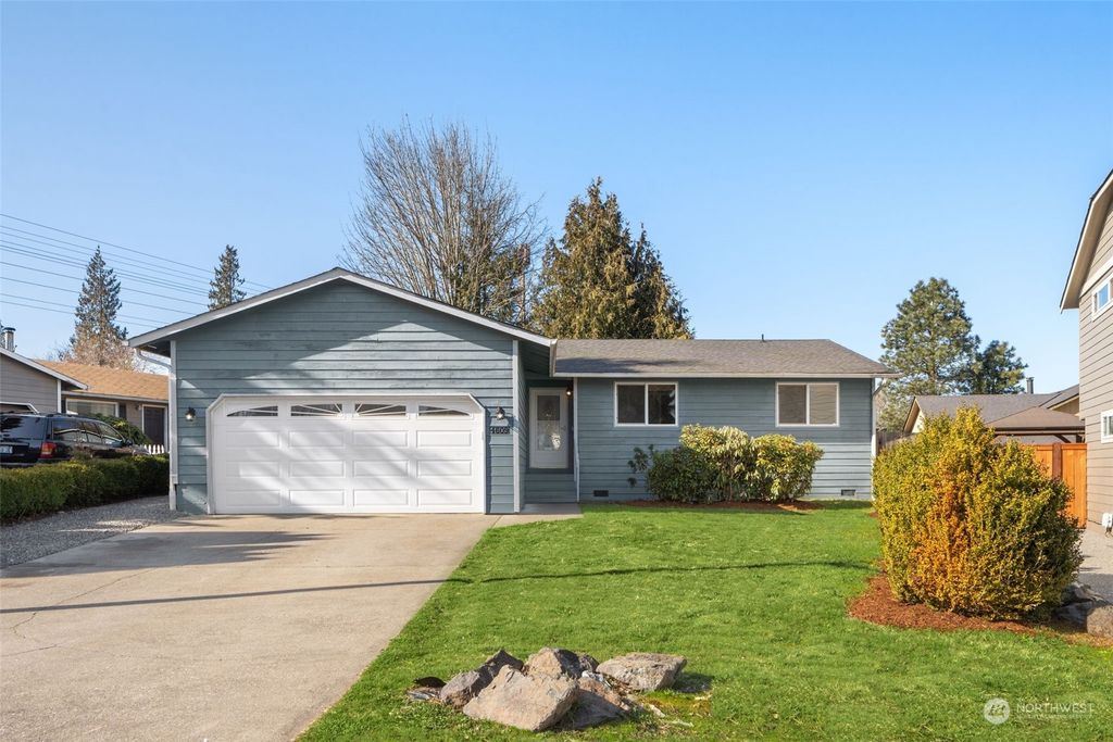 Photo of 4609 121st Street SE, Everett, WA 98208 (MLS # 2048059)