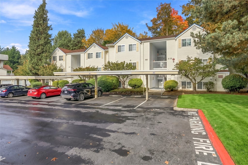 Photo of 11002 SE Petrovitsky Road #F104, Renton, WA 98055 (MLS # 2599127)