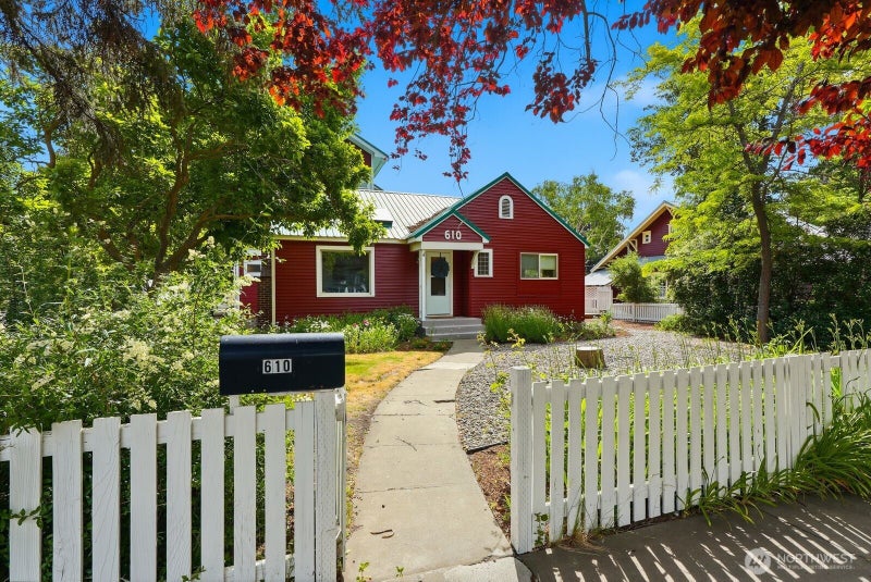 610 N Sampson Street
