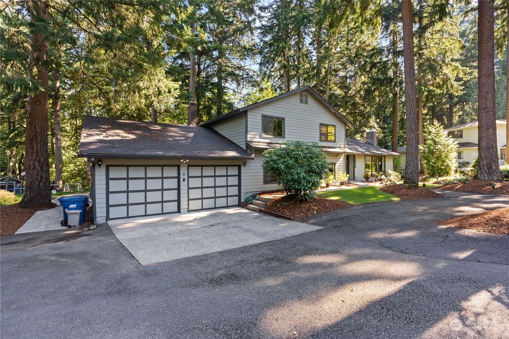 Photo of 26406 99th Place S, Kent, WA 98030 (MLS # 2295400)