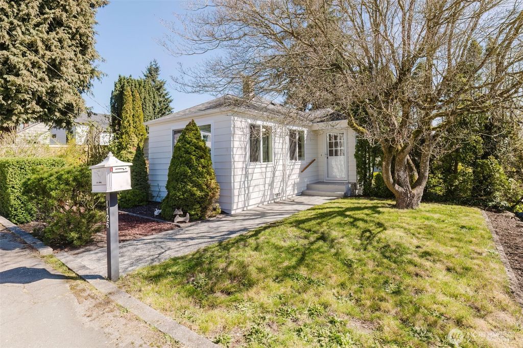 Photo of 1126 Evans Avenue W, Bremerton, WA 98312 (MLS # 2503665)