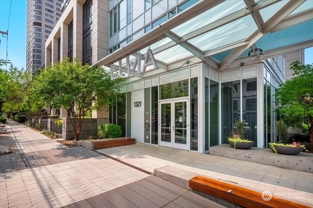 Photo of 1321 Seneca Street #603, Seattle, WA 98101 (MLS # 2136963)