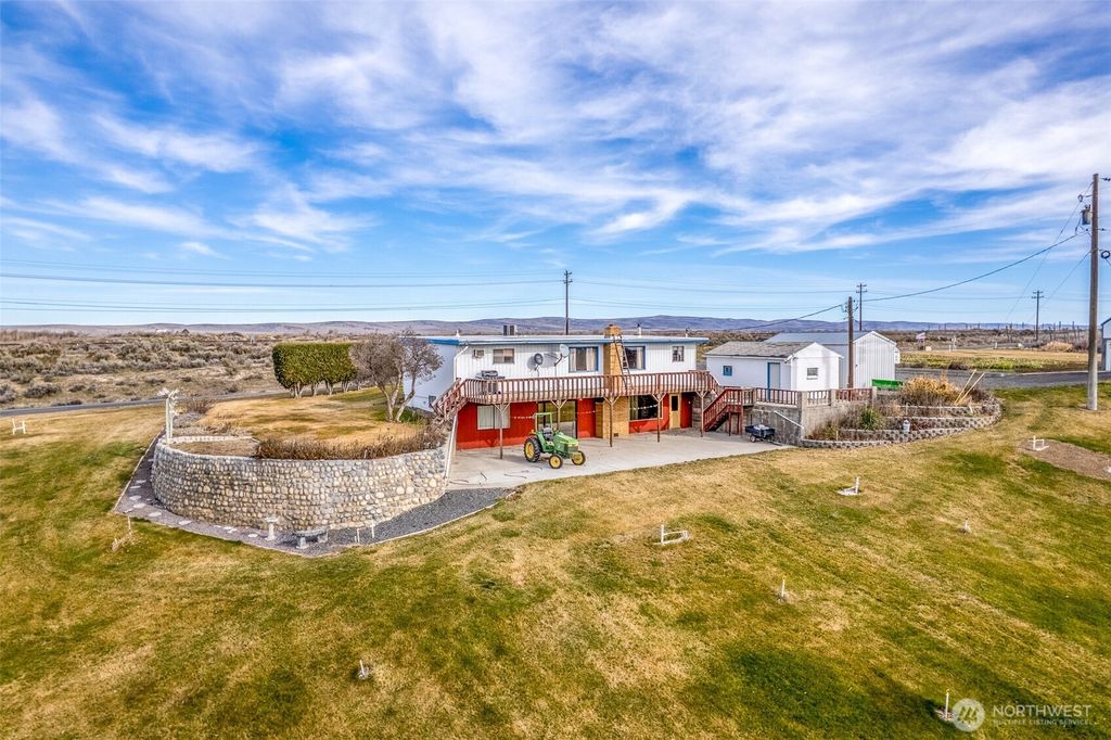 Photo of 19773 W Hwy 28, Quincy, WA 98848 (MLS # 2484139)