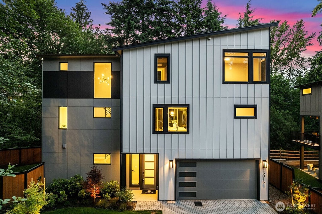 Photo of 13016 SE 19th Court, Bellevue, WA 98005 (MLS # 2553134)