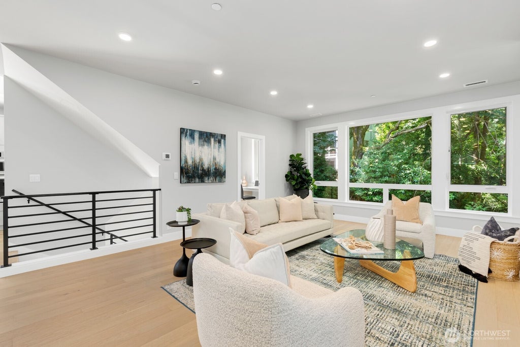 Photo of 13016 SE 19th Court, Bellevue, WA 98005 (MLS # 2553134)
