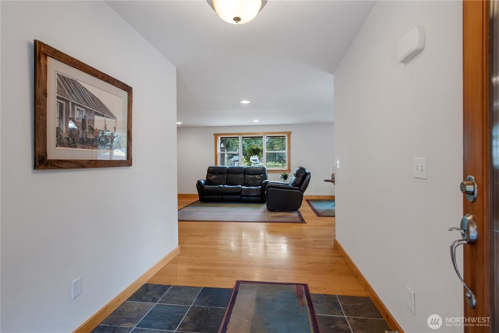 Photo of 39800 224th Avenue SE, Enumclaw, WA 98022 (MLS # 2422213)
