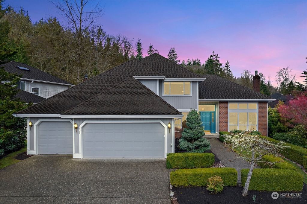 Photo of 5943 Oberland Place NW, Issaquah, WA 98027 (MLS # 2052962)