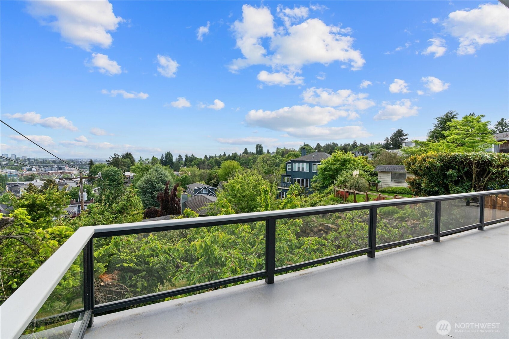 2922 5th Avenue W