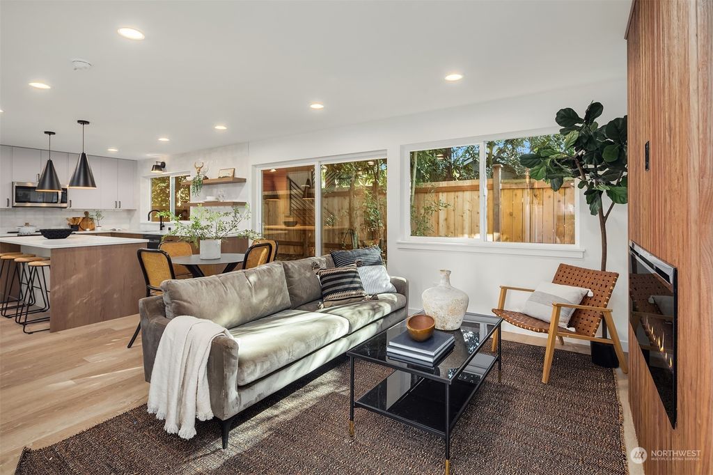 Photo of 829 NE 98th Street, Seattle, WA 98115 (MLS # 2327478)