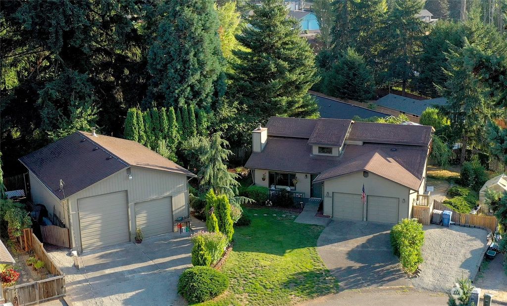 Photo of 1405 Hemlock Ct Ct, Milton, WA 98354 (MLS # 2151632)