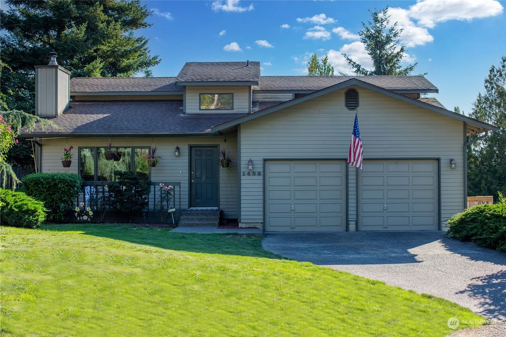 Photo of 1405 Hemlock Ct Ct, Milton, WA 98354 (MLS # 2151632)