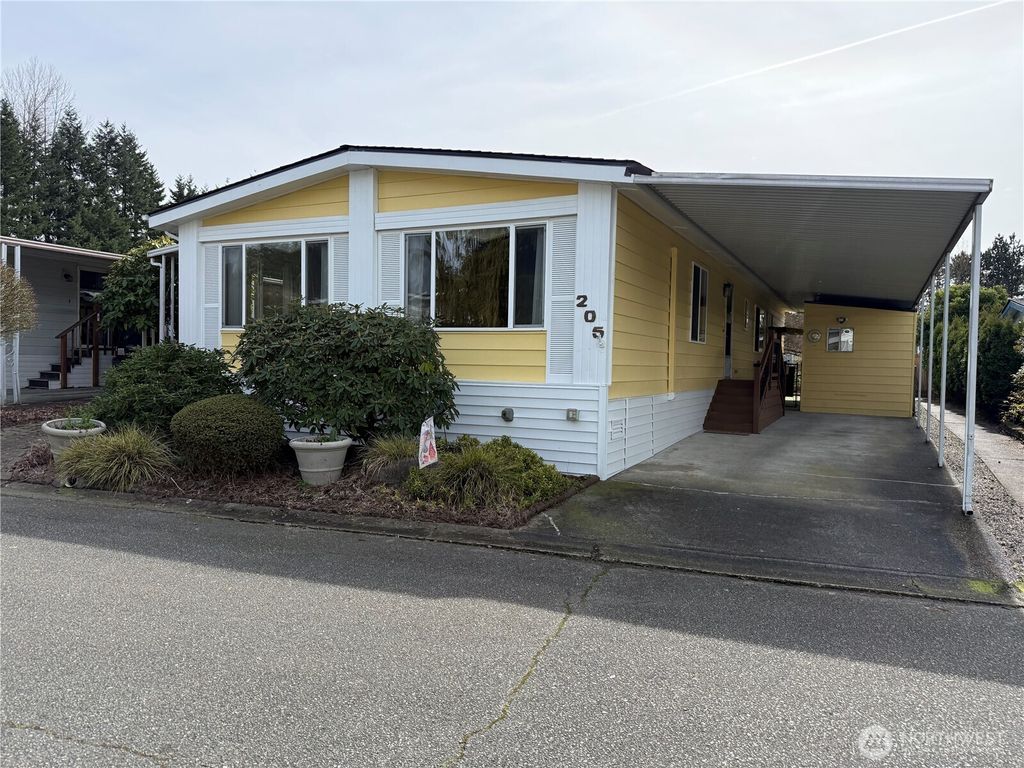 Photo of 1415 84th Street SE #205, Everett, WA 98208 (MLS # 2486722)