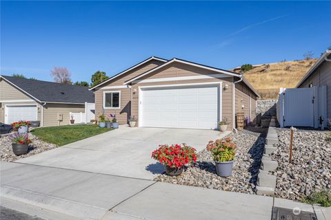 A home in East Wenatchee