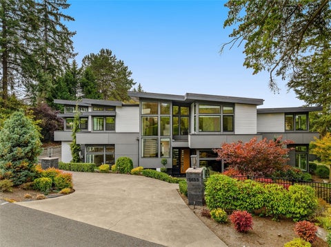 Photo of 2659 90th Ave NE AVE, Clyde Hill, WA 98004 (MLS # 2599700)
