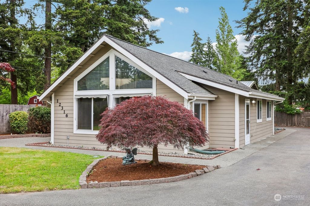 Photo of 12316 8th Avenue NE, Seattle, WA 98125 (MLS # 2249475)