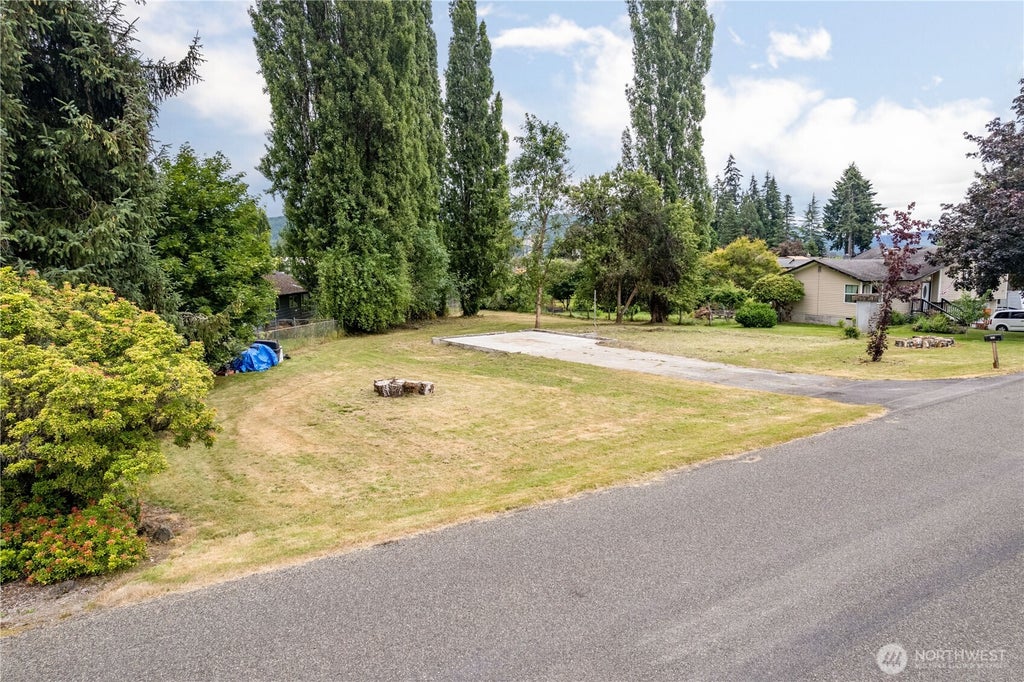 Photo of 101 Sandwood Drive, Castle Rock, WA 98611 (MLS # 2547379)