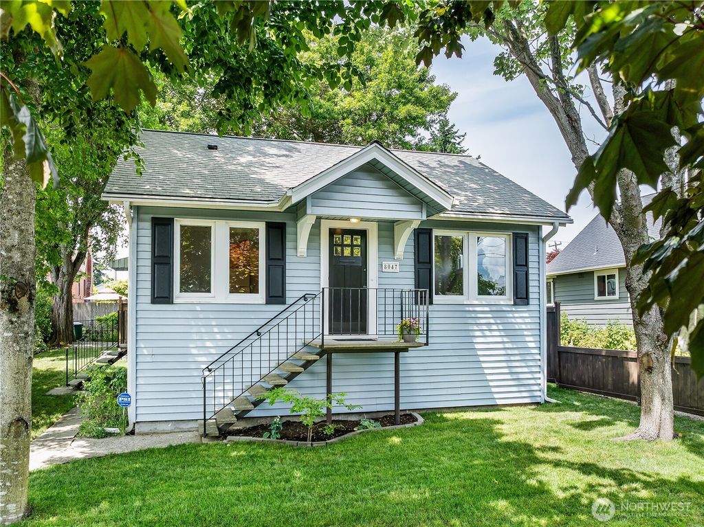 Photo of 8047 Earl Avenue NW, Seattle, WA 98117 (MLS # 2394061)